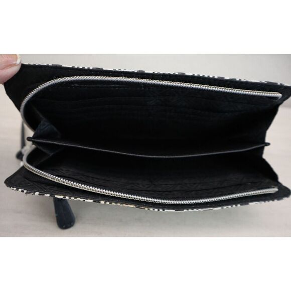 Relic Women's Black/White Checkered Print 1/2 Zip Wallet - Picture 10 of 11